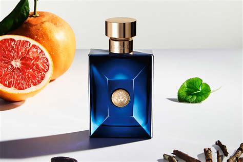 Versace Dylan Blue (review) : r/fragrance .